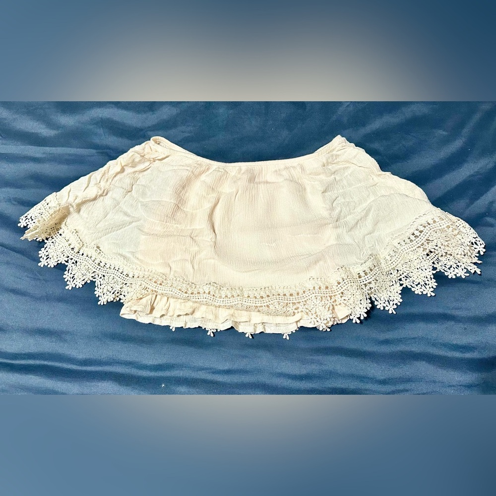 Lace Crop Off-shoulder Top